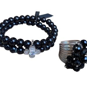 New Black Beaded Bracelet w Rhinestone Clip & Bonus Silver Knuckle Ring